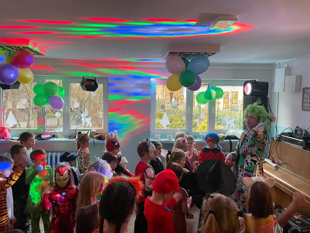 Zdjęcie z albumu Bal karnawałowy "Tajemniczy Ogród"
