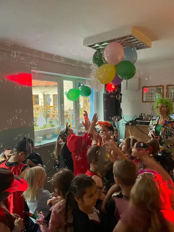 Zdjęcie z albumu Bal karnawałowy "Tajemniczy Ogród"